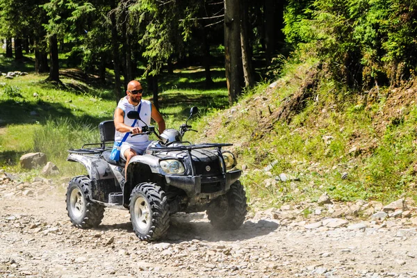 Iezer Mountains - Romania - 2019. Young people having a fun ride — Stock Photo, Image