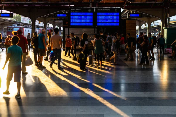 Bucharest, Romania - 2019. Departure board on the main railway s — Stock Photo, Image