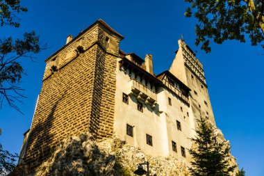Kepek Kalesi (Castelul Bran). Drac efsanevi tarihi kale