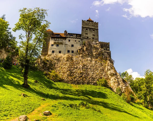 Castillo de Bran (Castelul Bran). Legendario castillo histórico de Drac — Foto de Stock