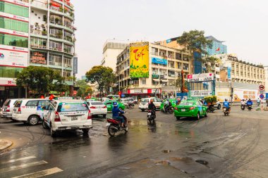 Ho Chi Minh City, Vietnam – 2019. Motosiklet trafiği hareket halinde 