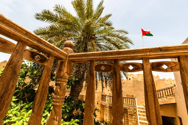 Antigua escalera de madera en Salalah, Sultanato de Omán . — Foto de Stock