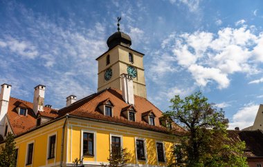 Eski şehir, Sibiu Konsey Kulesi görünümü.