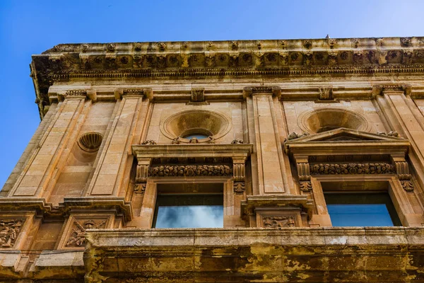 Granada, Spanje 2019. Het paleis van Carlos V Alhambra PAL — Stockfoto