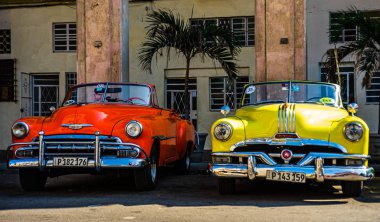 Havana, Küba 2019. Havan Vintage klasik eski Amerikan araba
