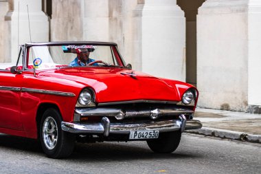 Havana, Küba 2019. Havan Vintage klasik eski Amerikan araba