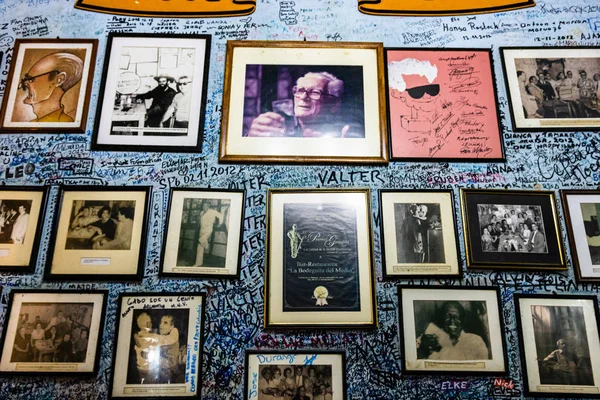 Havana, Küba – 2019. La Bodeguita del Medio, dünya çapında bir famou