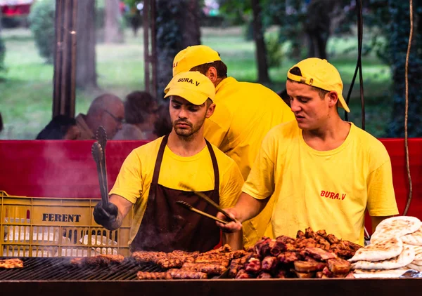 Şef ızgara, domuz biftek, tavuk göğsü, s et hazırlama