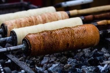 Ünlü, geleneksel ve lezzetli Macar C hazırlanması