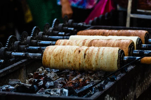 Preparação do famoso, tradicional e delicioso C húngaro — Fotografia de Stock