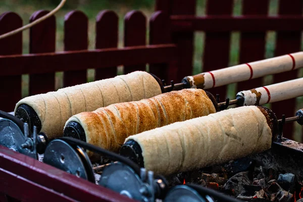 Ünlü, geleneksel ve lezzetli Macar C hazırlanması