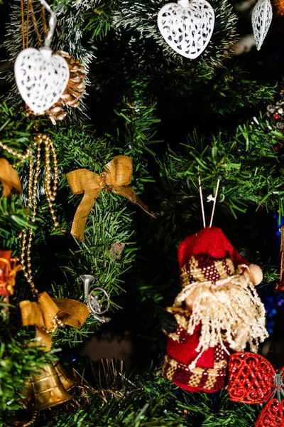 Zdjęcie ozdób świątecznych. Świąteczne kulki. Kolorowe Decora — Zdjęcie stockowe