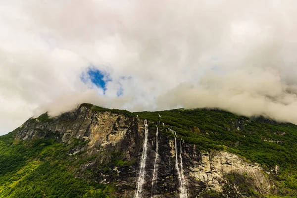 The Seven Sisters waterfall in Geiranger, Norway ( 7 Sisters Wat