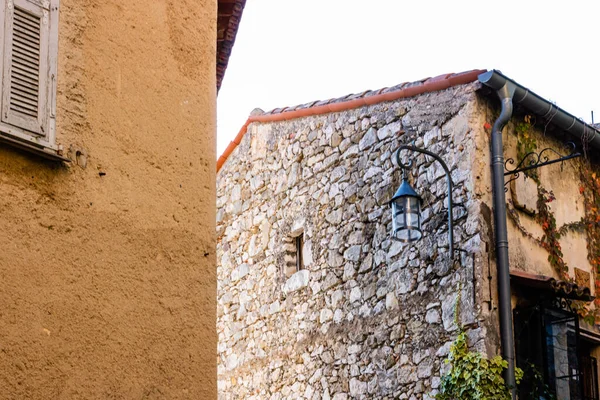 Edificios antiguos en el pintoresco pueblo medieval de Eze, Francia —  Fotos de Stock