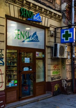 Romanya 'nın Bükreş kentindeki Sensiblu eczanesi, 2019 