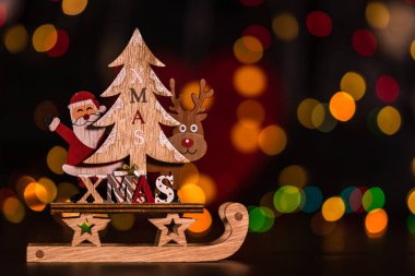 Noel süsü ve süsleri. Mavili Noel kompozisyonu