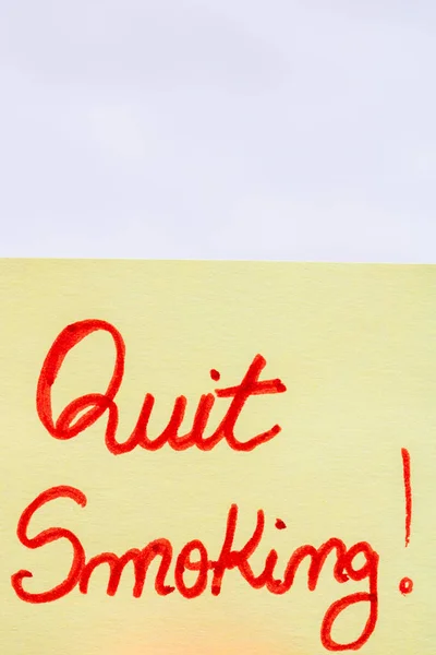 Quit Smoking Handwriting Text Close Isolated Yellow Paper Copy Space — Stock Photo, Image