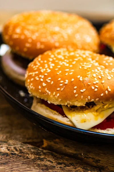 Closeup Fresh Homemade Tasty Burgers Wooden Table — Stock Photo, Image