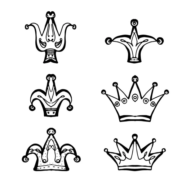 Coroas definidas. ilustração vetorial desenhada à mão sobre fundo branco — Vetor de Stock