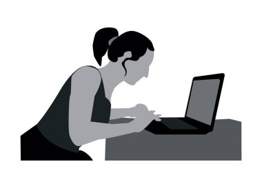 bir laptop oturan kız