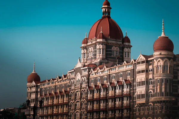 Mumbai, Hindistan-14 Mart 2019: şehir cente Taj Mahal otel, Hindistan 'ın Gateway