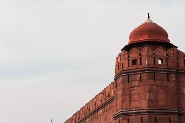 India viajes turismo fondo - Cúpula, Fuerte Rojo (Lal Qila) Delhi - Patrimonio de la Humanidad. Delhi, India —  Fotos de Stock
