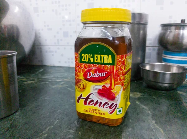 Delhi Indien Juni 2020 Närbild Daburs Honungsprodukt — Stockfoto