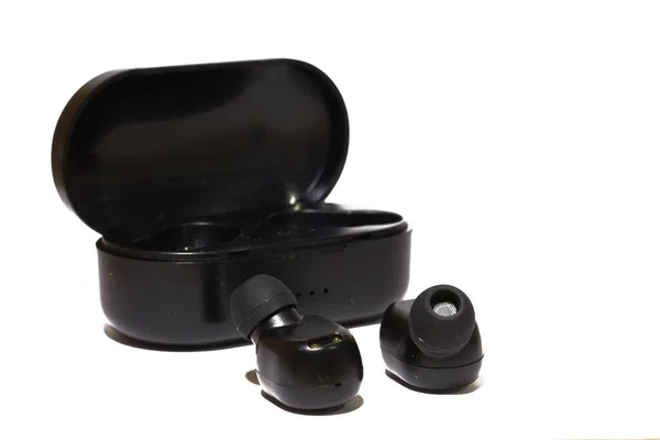 Auriculares Inalámbricos Bluetooth Pods Con Caja Carga Inalámbrica Sobre Fondo — Foto de Stock