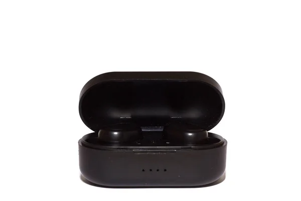 Pods Ασύρματα Ακουστικά Bluetooth Θήκη Ασύρματης Φόρτισης Λευκό Φόντο — Φωτογραφία Αρχείου