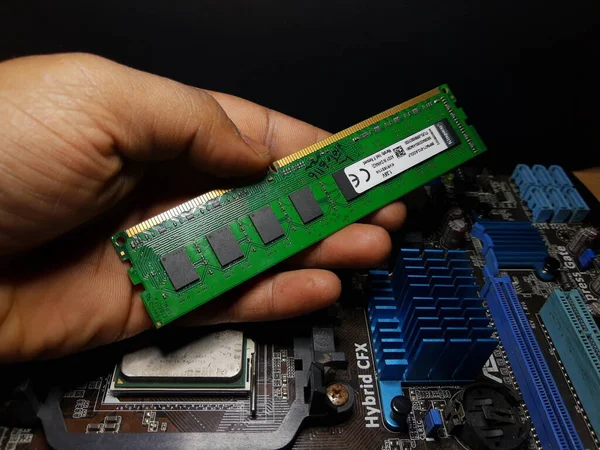 コンピュータマクロのRamメモリ回路基板を閉じる コンピュータハードウェアマザーボード — ストック写真