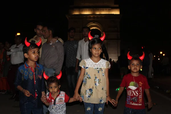Hindistan Kapısı, Delhi - Hindistan - 10 Ekim 2020 Tarihi Hindistan Kapısı üzerinde akşam manzarası.