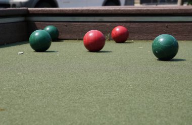 Bocce mahkemesinde öğleden sonra