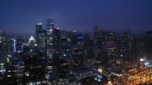 Podnikatelské město San Francisco, Spojené státy americké. Noční obrysy — Stock video