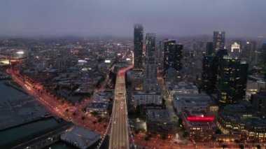4K sinemasal şehir havası ve gece aydınlatması, San Francisco 