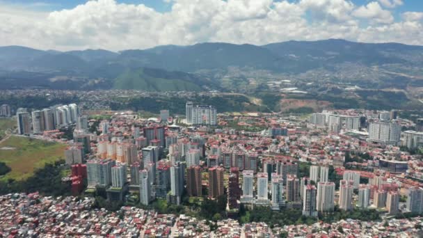 Explorando la colorida ciudad de Centroamérica. América Latina aventura viaje 4K — Vídeo de stock
