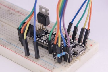 Arduino nano prototipleme kurulu transistörler dirençler breadboard