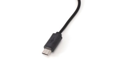 Mikro usb güç kablosu izole edildi