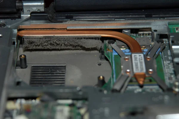 Çok Tozlu Fan Dizüstü Bilgisayar Cpu Için — Stok fotoğraf