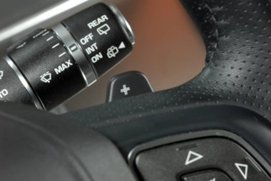 vites pedallı direksiyon simidi