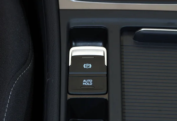 Elektrik parkbrake düğme ve autohold binek otomobil içinde