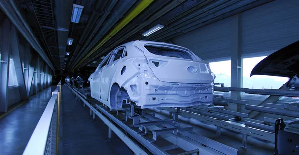 production line on which the products Cars