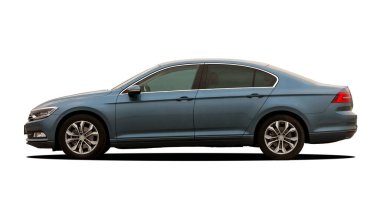 Beyaz arka planda yolcu vagonu