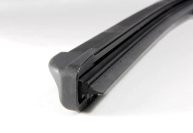 Araba cam silecekleri beyaz bir arka plan üzerinde