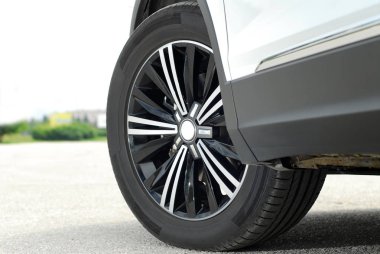 Lastik ve alaşım jant