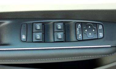 Yan ayna anahtarı ve pencere düğmesi