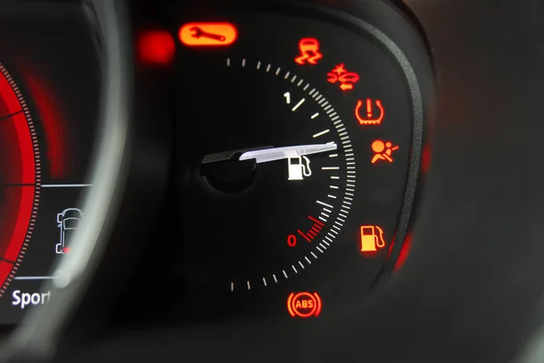 Automotive fuel gauge in the tank