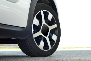 Lastik ve alaşım jant