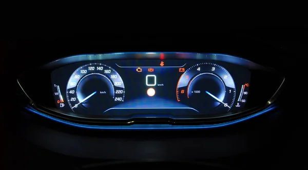 Osvětlený Přístrojový Panel Osobním Automobilem — Stock fotografie