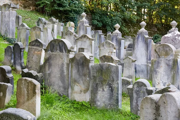 República Checa Turnov Agosto 2016 Antiguo Cementerio Judío Con Lápidas —  Fotos de Stock