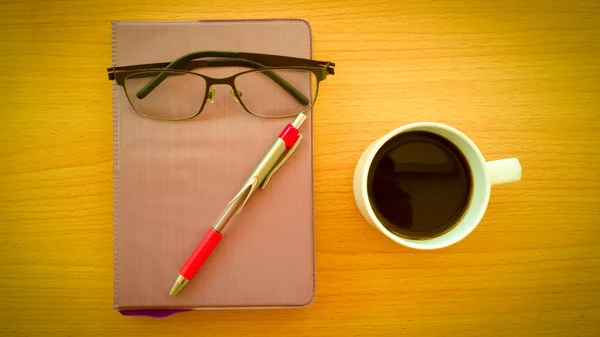 Concetto Della Difficoltà Lavorare Una Tazza Caffè Del Mattino Taccuino — Foto Stock